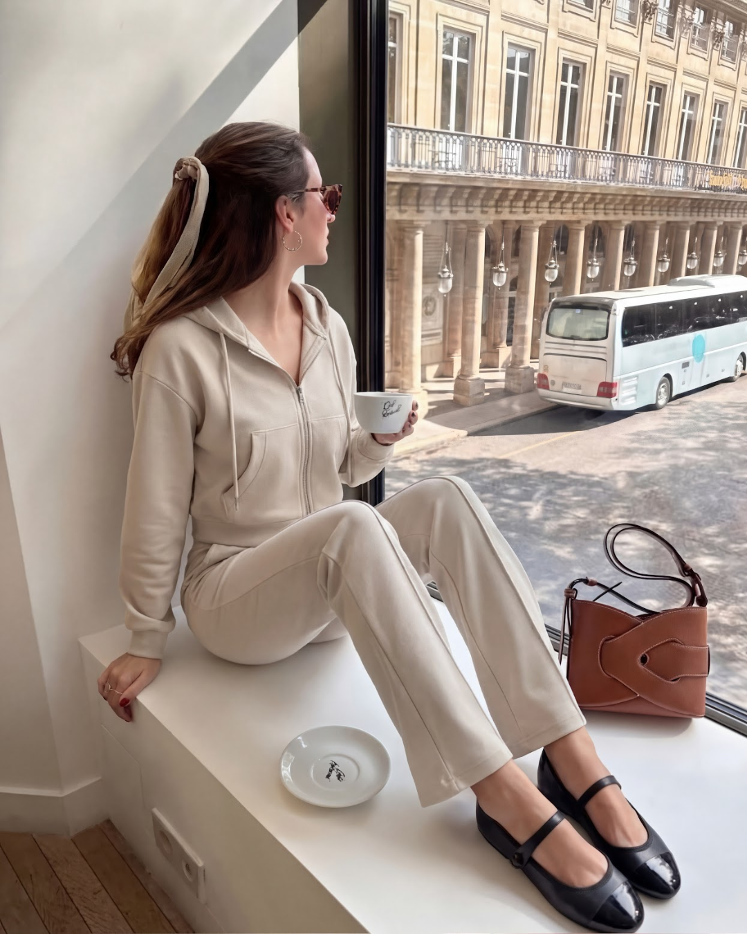 CASUAL HOODIE SET MET FLARED BROEK