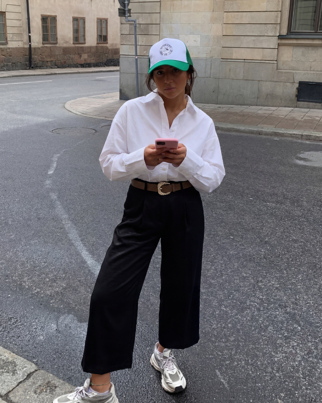 CHIQUE WIJDE BROEK MET RIEM