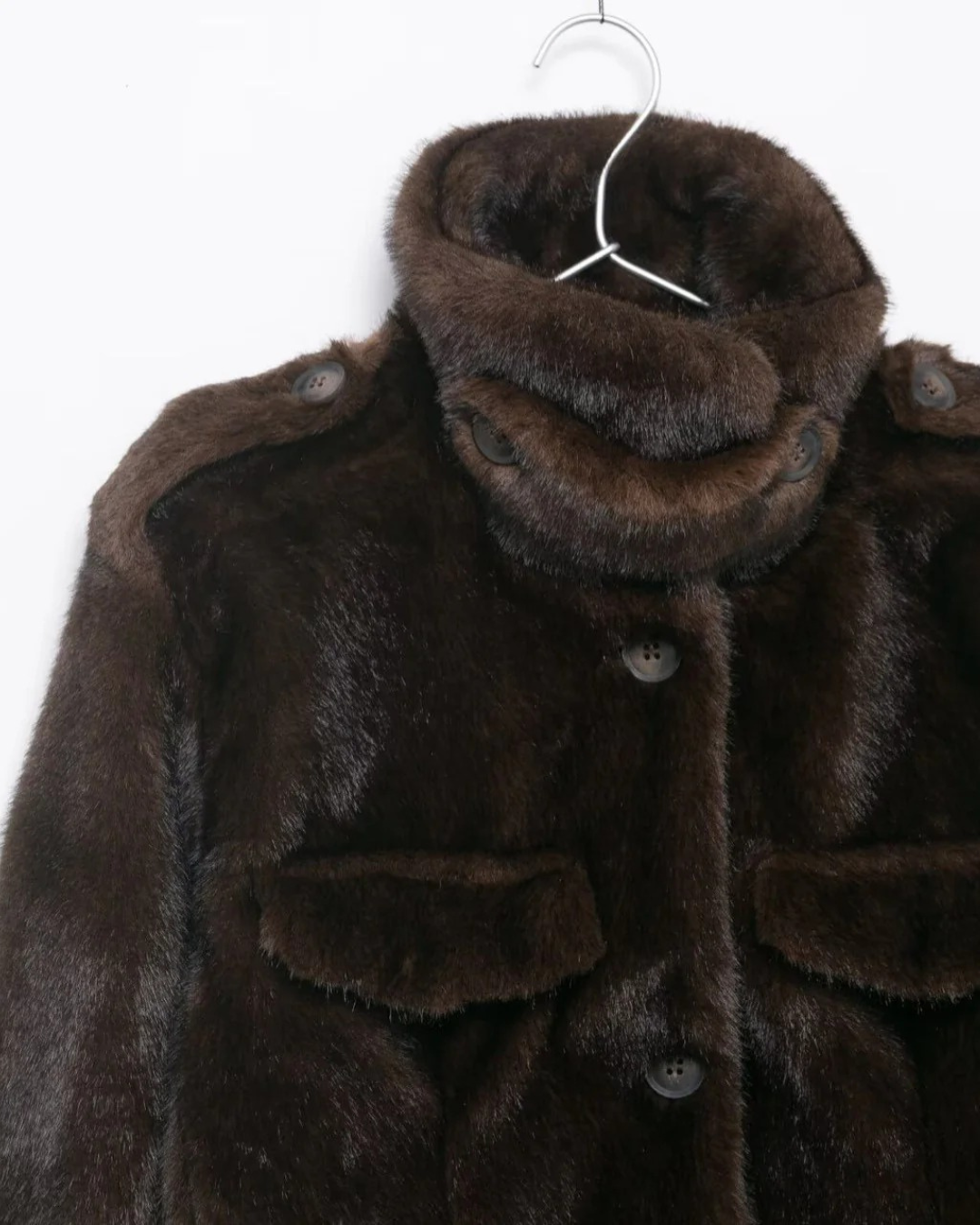KORTE FAUX FUR JAS MET COL - BRUIN