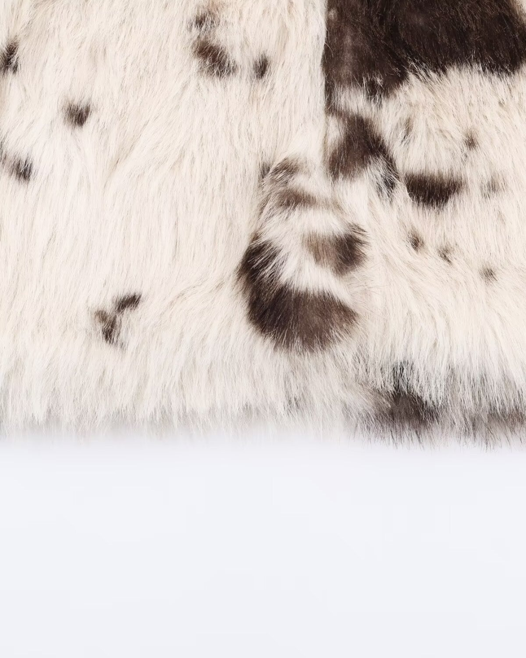 FLUFFY KOEIENPRINT JAS - WIT/BRUIN