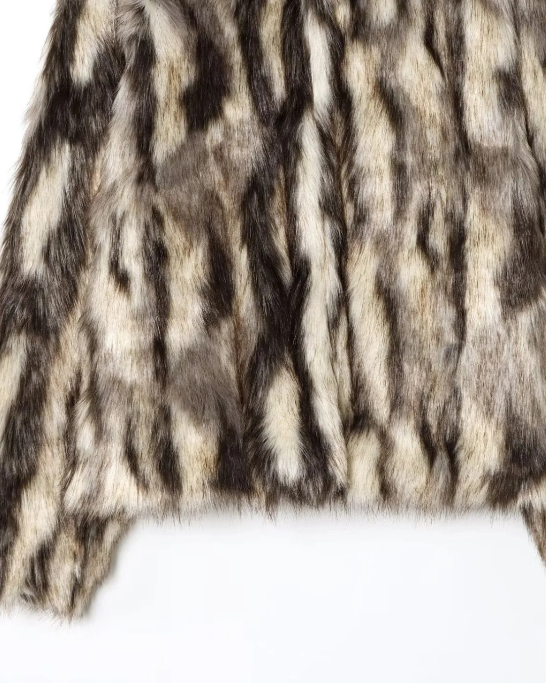 KORTE FAUX FUR JAS - BRUIN GEVLEKT