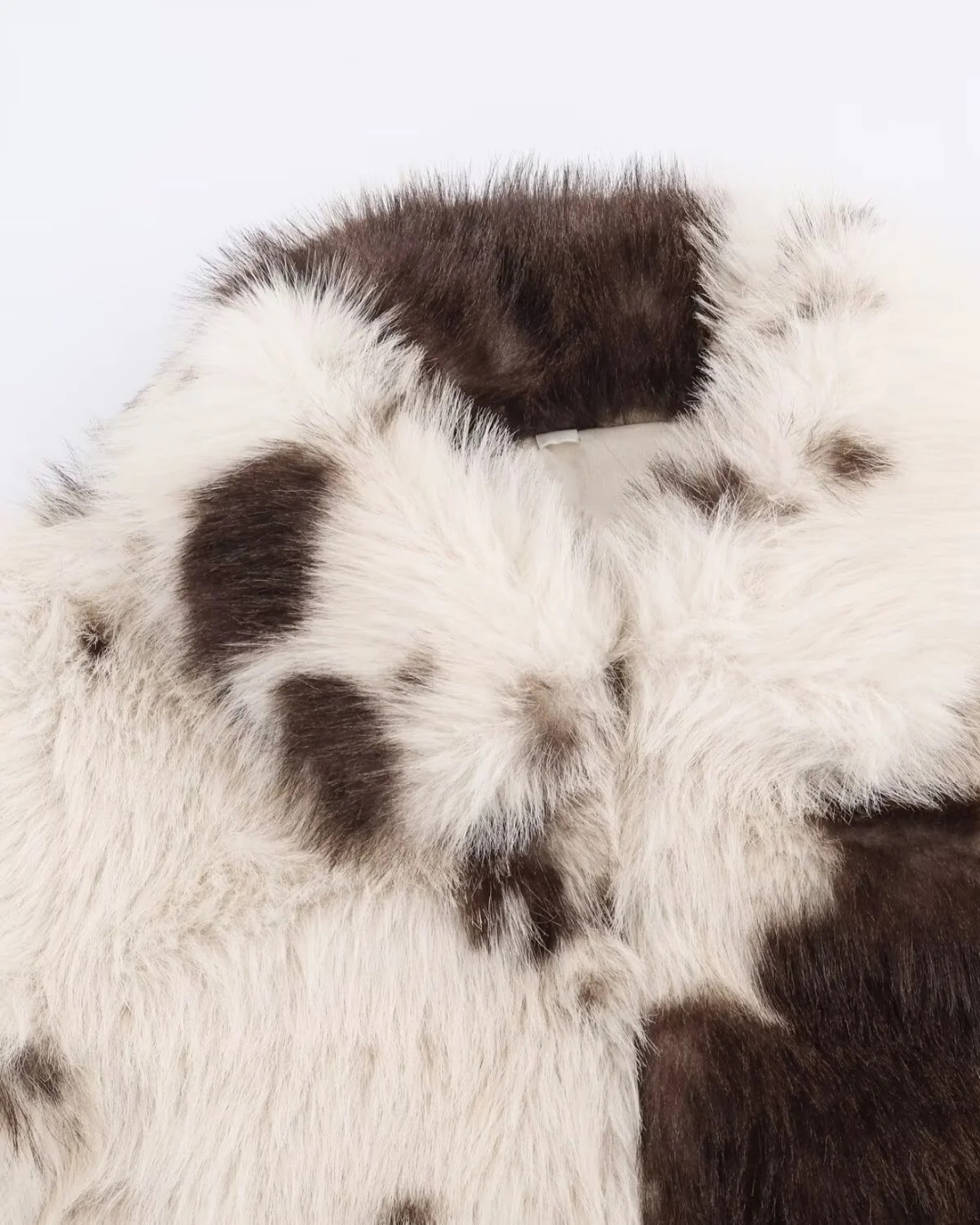 FLUFFY KOEIENPRINT JAS - WIT/BRUIN