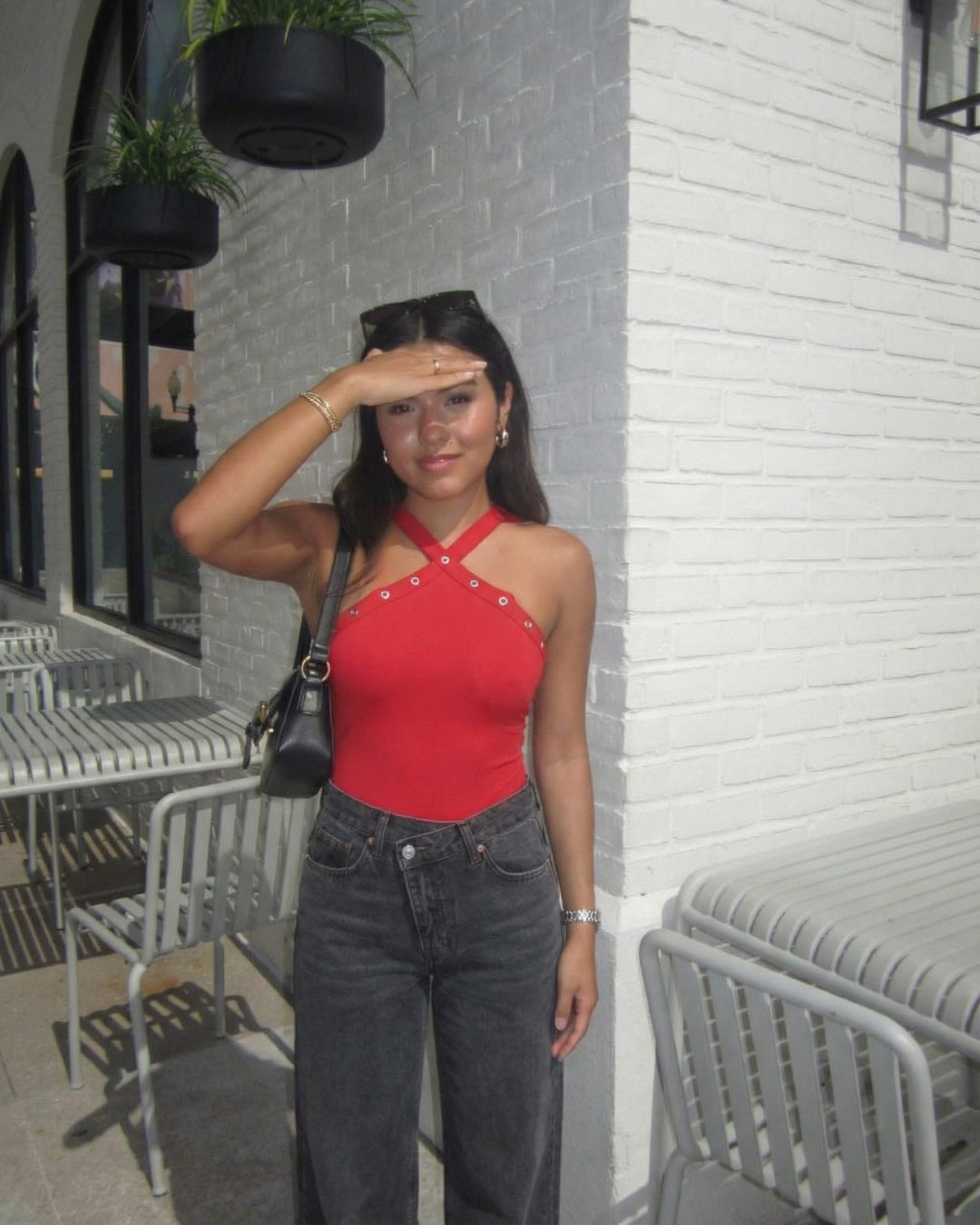 CHIQUE BODY MET KNOPEN - ROOD