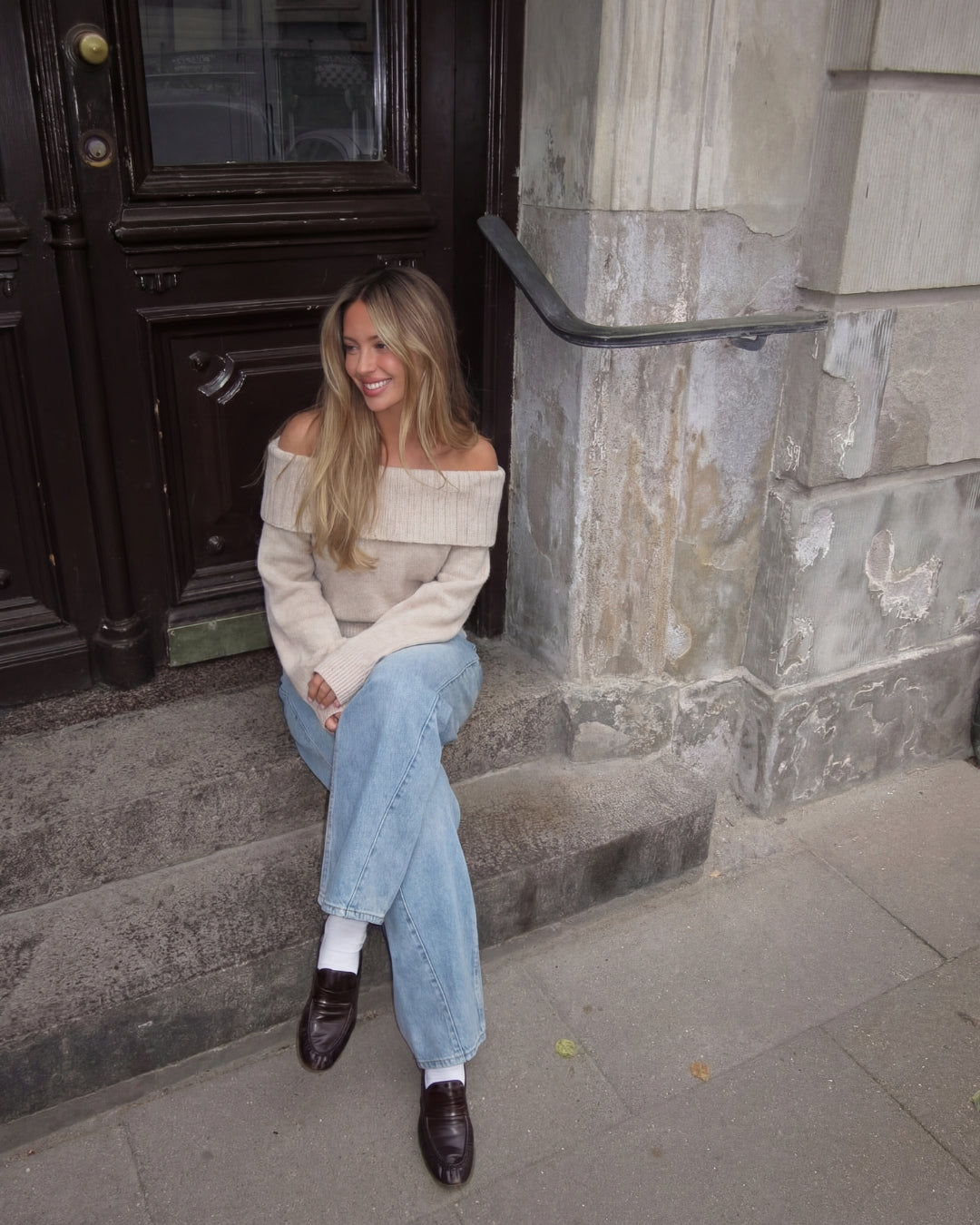 ELEGANTE OFF SHOULDER SWEATER