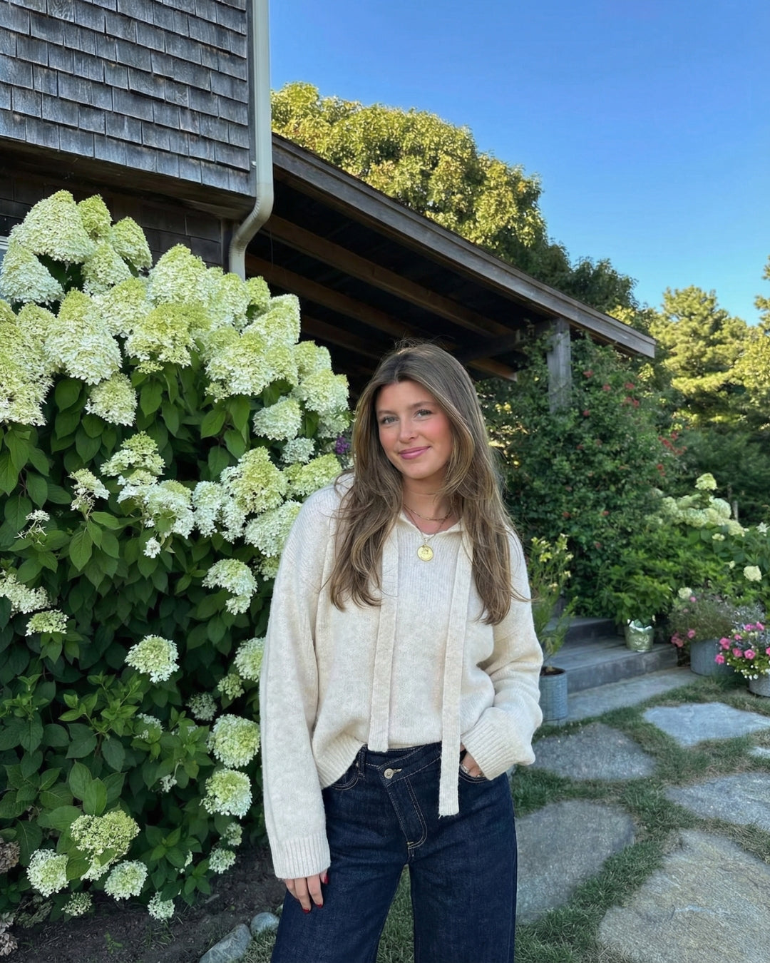 ELEGANTE SWEATER MET CAPUCHON