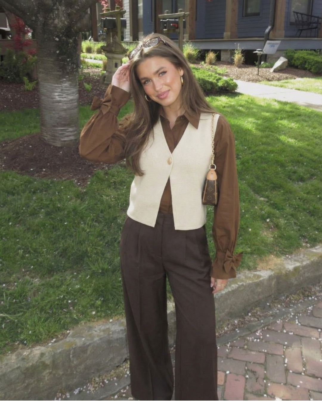 KLASSIEKE GEBREIDE GILET MET KNOOP