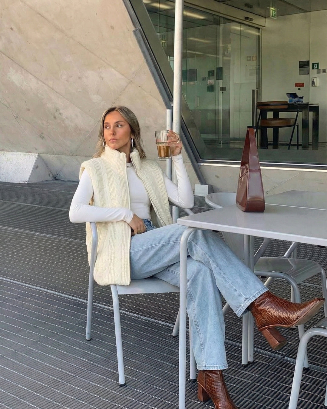 WARME GEBREIDE BODYWARMER - BEIGE