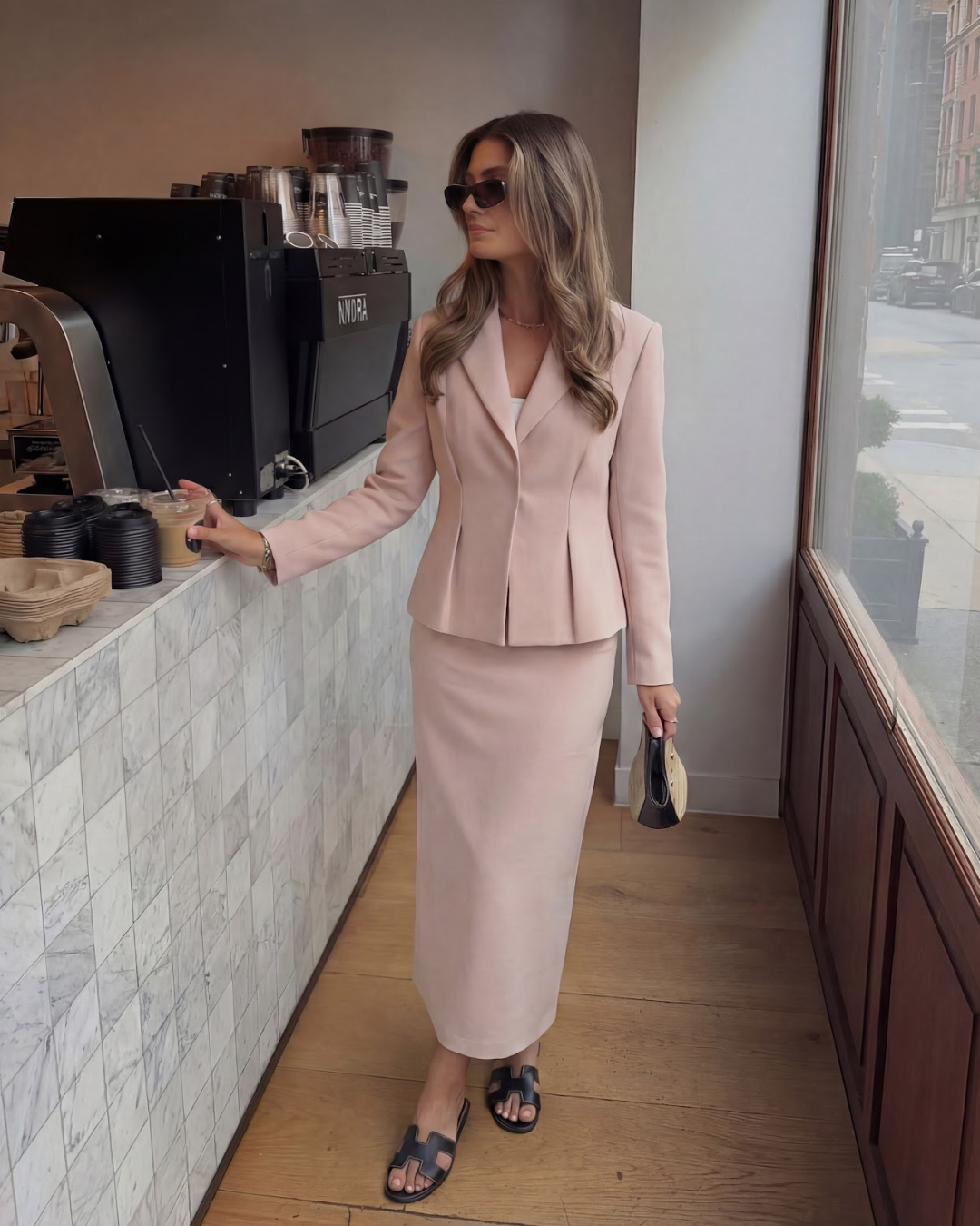 ELEGANTE BLAZER SET MET ROK