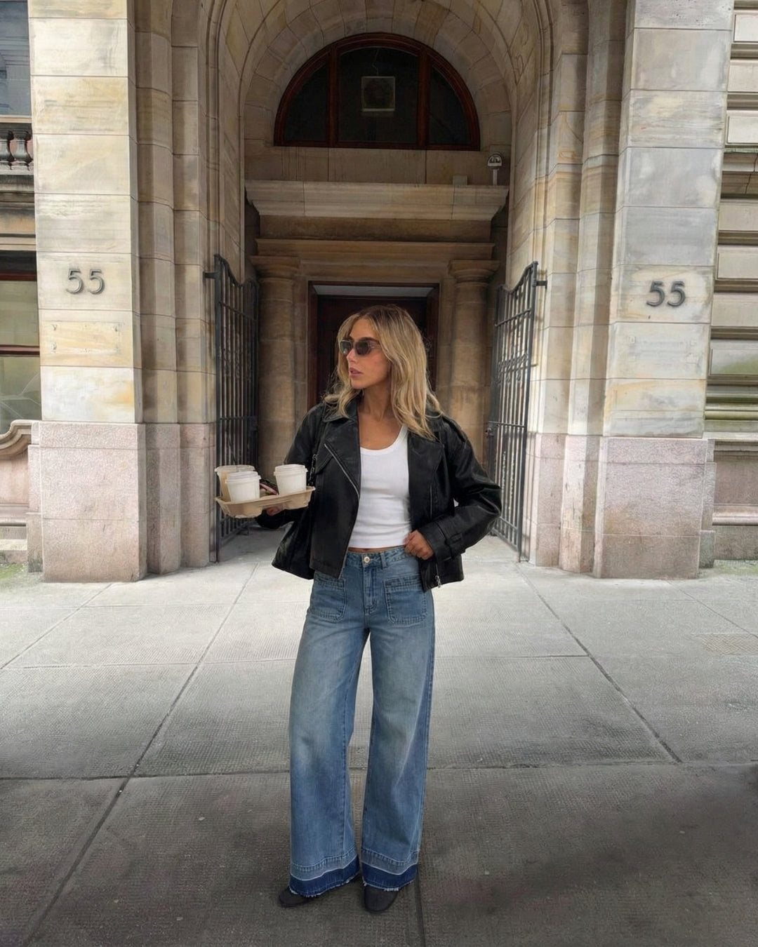 CHIQUE LEREN JAS MET KRAAG